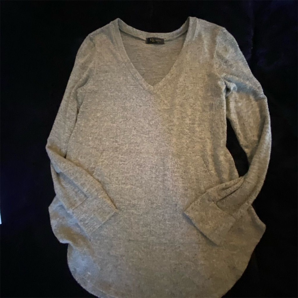 KLD Women's V-Neck Pullover Sweater Beige Long Sleeve Size‎ S Casual cozy VGUV